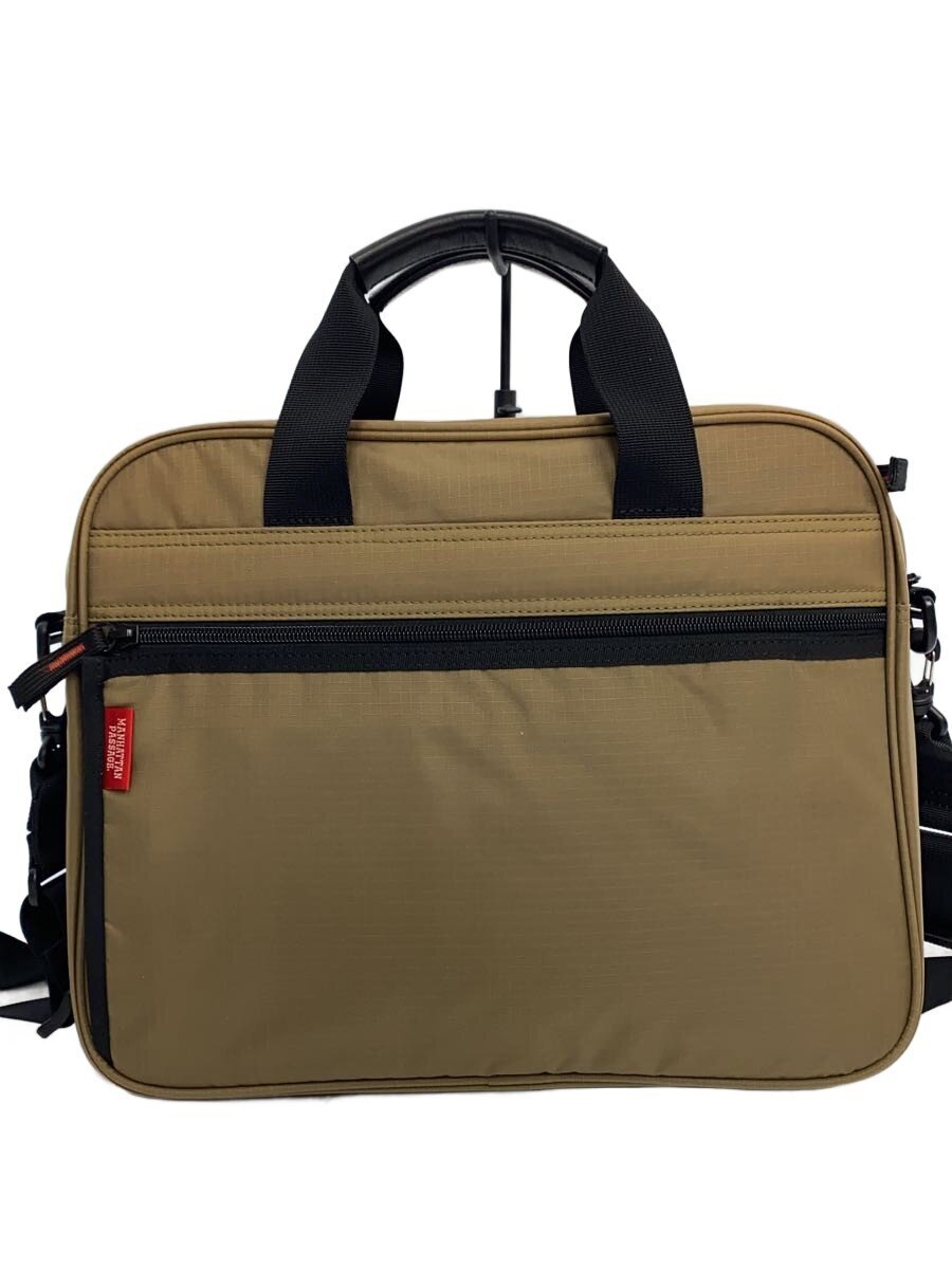 【ブランド】Manhattan Portage 【ブランドカナ】マンハッタンポーテージ 【型番】 【程度】B 【サイズ】 【メインカラー】カーキ 【素材・生地】その他 【キーワード】　　　/ 2026/04/23 セカンドストリートイオンタウン加古川店【5022】【中古】Manhattan Portage◆コンパクトブリーフケース/カーキ/無地 ブランド Manhattan Portage 型番 カラー カーキ 柄 無地 素材・生地 その他>色・素材について サイズ >サイズ表示について 実寸（cm） 【バッグ】 マチ：8 / 高さ：28 / 幅：36 / 持ち手：35 【その他】 その他サイズ：/ 商品は　セカンドストリートイオンタウン加古川店の店頭にて販売しております。商品に関するお問合わせは、お電話(TEL:079-457-9981)にて、問合わせ番号：2329055443340をお伝えください。 配送方法やお支払い方法に関するお問い合わせは、サポートセンターまでご連絡をお願いします。 ※お電話の対応は営業時間内のみとなります。お問い合わせフォームでお問い合わせの際はご注文番号をご記入下さい この商品に関する出品店舗からのコメント コンパクトブリーフケース/カーキ/無地/汚れ有/マンハッタンポーテージ 備考：少々使用感はございますが、まだまだお使いいただくことが可能です。店頭でも販売の商品になりますので、撮影時の状態と相違があることがございます。ご理解の上、御検討ください。詳しくは店頭までお問い合わせください。