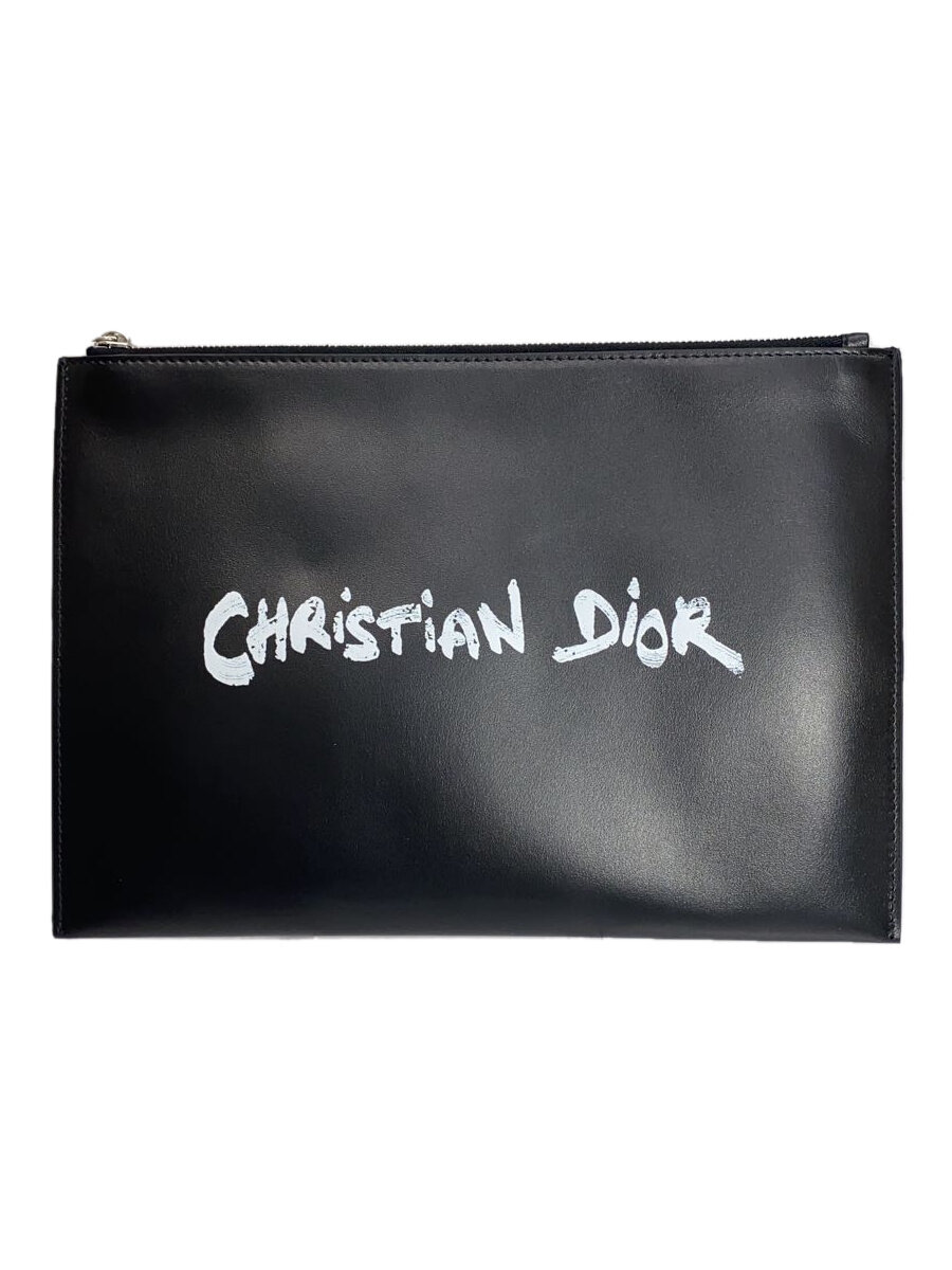 【ブランド】Christian Dior 【ブランドカナ】クリスチャンディオール 【型番】 【程度】B 【サイズ】 【メインカラー】ブラック 【素材・生地】その他 【キーワード】　　　/ 2025/09/26 セカンドストリート呉レクレ店【4905】【中古】Christian Dior◆セカンドバッグ/--/BLK ブランド Christian Dior 型番 カラー ブラック 柄 素材・生地 その他>色・素材について サイズ >サイズ表示について 実寸（cm） 【バッグ】 マチ：0.5 / 高さ：18.5 / 幅：26.5 / 持ち手：/ 【その他】 その他サイズ：/ 商品は　セカンドストリート呉レクレ店の店頭にて販売しております。商品に関するお問合わせは、お電話(TEL:0823-36-3163)にて、問合わせ番号：2334884949758をお伝えください。 配送方法やお支払い方法に関するお問い合わせは、サポートセンターまでご連絡をお願いします。 ※お電話の対応は営業時間内のみとなります。お問い合わせフォームでお問い合わせの際はご注文番号をご記入下さい この商品に関する出品店舗からのコメント 店頭でも同時販売を行っている為、 商品説明に記載の無い汚れやダメージが生じる場合がございます。 状態等についてのご不明点・ご質問は お気軽に店舗までお問合せくださいませ。