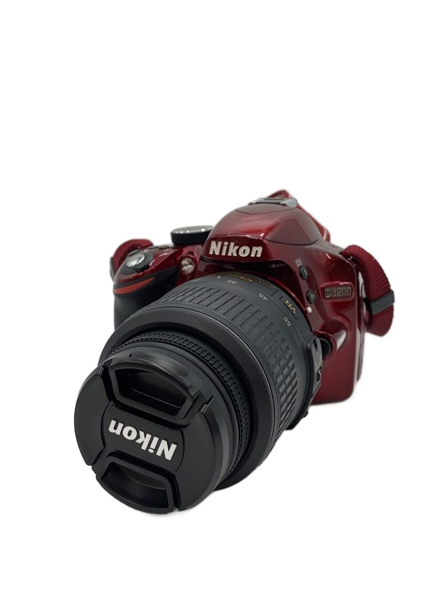 【ブランド】Nikon 【ブランドカナ】ニコン 【型番】 【程度】B 【カラー】 【キーワード】　　　/ 2026/07/10 セカンドストリート花巻店 【5002】【中古】Nikon◆デジタル一眼カメラ D3200 18-55 VR レンズキット [レッド]//【カメラ】 ブランド Nikon 型番 カラー 実寸（cm） 【/】 幅：13 / 高さ：9 / 奥行：6.5 【その他】 その他サイズ：/ 商品は　セカンドストリート花巻店の店頭にて販売しております。商品に関するお問合わせは、お電話(TEL:0198-29-6117)にて、問合わせ番号：2350020456492をお伝えください。 配送方法やお支払い方法に関するお問い合わせは、サポートセンターまでご連絡をお願いします。 ※お電話の対応は営業時間内のみとなります。お問い合わせフォームでお問い合わせの際はご注文番号をご記入下さい この商品に関する出品店舗からのコメント レンズのグリップに白い汚れ有り