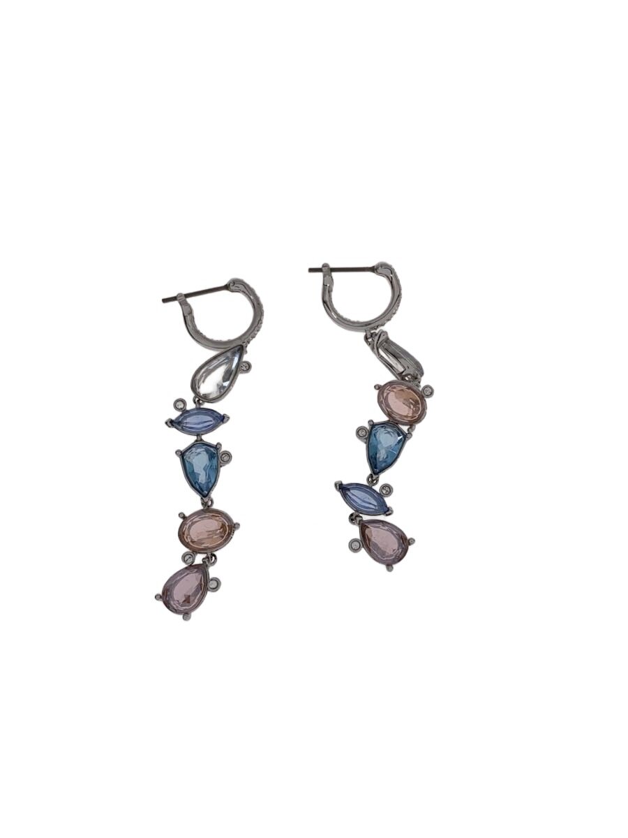 【ブランド】Swarovski 【ブランドカナ】スワロフスキー 【型番】 【程度】B 【サイズ】 【メインカラー】シルバー 【素材・生地】その他 【キーワード】　　 2025/12/22 セカンドストリート自由が丘2号店【4495】【中古】Swarovski◆ピアス/--/カラーストーン ブランド Swarovski 型番 カラー シルバー 柄 素材・生地 その他>色・素材について サイズ >サイズ表示について 実寸（cm） 【ピアス】 トップ縦：4 / トップ横：1 / ポスト：1.5 【その他】 その他サイズ：/ 商品は　セカンドストリート自由が丘2号店の店頭にて販売しております。商品に関するお問合わせは、お電話(TEL:03-6421-4027)にて、問合わせ番号：2340913059831をお伝えください。 配送方法やお支払い方法に関するお問い合わせは、サポートセンターまでご連絡をお願いします。 ※お電話の対応は営業時間内のみとなります。お問い合わせフォームでお問い合わせの際はご注文番号をご記入下さい この商品に関する出品店舗からのコメント 【商品名】ピアス/--/カラーストーン/SLV/レディース■状態B目立ったキズや汚れは御座いませんがあくまで中古品となりますので、ご理解の上、ご検討をお願い致します。店頭でも同時販売を行っているため、商品説明に記載の無い汚れやダメージが生じる場合がございます。状態について等ご不明な点、ご質問はお気軽に当店までお問合せ下さいませ。