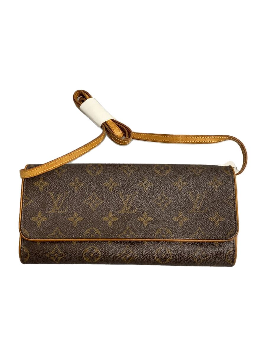 【ブランド】LOUIS VUITTON 【ブランドカナ】ルイヴィトン 【型番】M51852 【程度】C 【サイズ】 【メインカラー】ブラウン 【素材・生地】PVC（ビニール） 【キーワード】　　 2024/12/14 セカンドストリート長尾センタープラザ店【4659】【中古】LOUIS VUITTON◆ポシェット・ツインGM_モノグラム・キャンバス_BRW/PVC/BRW【バッグ】 ブランド LOUIS VUITTON 型番 M51852 カラー ブラウン 柄 素材・生地 PVC（ビニール）>色・素材について サイズ >サイズ表示について 実寸（cm） 【バッグ】 マチ：2 / 高さ：11.5 / 幅：24 / 持ち手：/ 【その他】 その他サイズ：/ 商品は　セカンドストリート長尾センタープラザ店の店頭にて販売しております。商品に関するお問合わせは、お電話(TEL:092-874-7667)にて、問合わせ番号：2346590162390をお伝えください。 配送方法やお支払い方法に関するお問い合わせは、サポートセンターまでご連絡をお願いします。 ※お電話の対応は営業時間内のみとなります。お問い合わせフォームでお問い合わせの際はご注文番号をご記入下さい この商品に関する出品店舗からのコメント 全体的に使用感有り