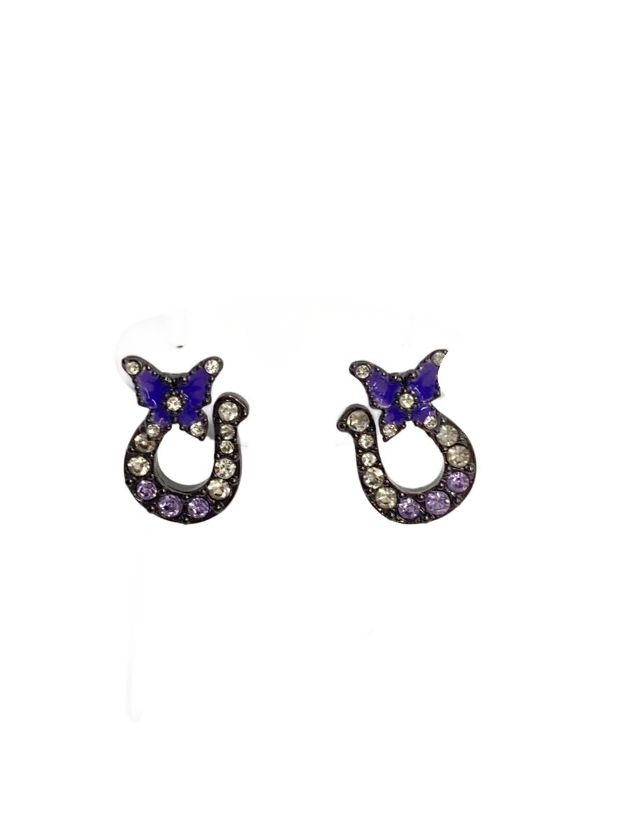 【ブランド】ANNA SUI 【ブランドカナ】アナスイ 【型番】 【程度】B 【サイズ】 【メインカラー】シルバー 【素材・生地】その他 【キーワード】　　 2025/12/23 セカンドストリート和歌山国体道路店【3633】【中古】ANNA SUI◆馬蹄モチーフ/ピアス/-- ブランド ANNA SUI 型番 カラー シルバー 柄 素材・生地 その他>色・素材について サイズ >サイズ表示について 実寸（cm） 【ピアス】 トップ縦：1.4 / トップ横：1 / ポスト：1 【その他】 その他サイズ：/ 商品は　セカンドストリート和歌山国体道路店の店頭にて販売しております。商品に関するお問合わせは、お電話(TEL:073-435-6215)にて、問合わせ番号：2336337364705をお伝えください。 配送方法やお支払い方法に関するお問い合わせは、サポートセンターまでご連絡をお願いします。 ※お電話の対応は営業時間内のみとなります。お問い合わせフォームでお問い合わせの際はご注文番号をご記入下さい