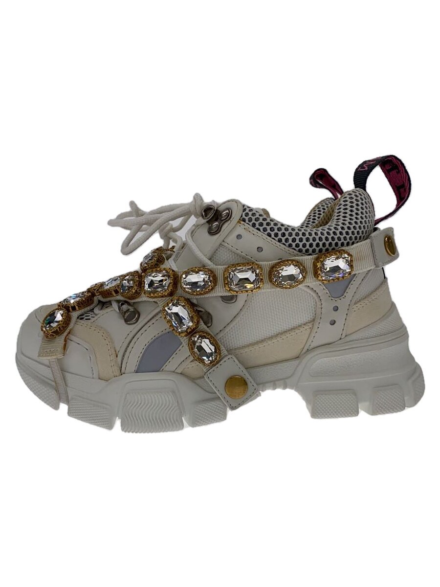 【ブランド】GUCCI 【ブランドカナ】グッチ 【型番】 【程度】B 【サイズ】34　1／2 【メインカラー】ホワイト 【素材・生地】 【キーワード】　　 2025/08/13 セカンドストリートCOMBOX秦野店【4253】【中古】GUCCI◆ローカットスニーカー/34.5/WHT【シューズ】 ブランド GUCCI 型番 カラー ホワイト 柄 素材・生地 >色・素材について サイズ 34　1／2>サイズ表示について 実寸（cm） 【スニーカー】 ソールの高さ：5.5 / ソール全長：25.5 【その他】 その他サイズ：/ 商品は　セカンドストリートCOMBOX秦野店の店頭にて販売しております。商品に関するお問合わせは、お電話(TEL:0463-81-8917)にて、問合わせ番号：2342536266092をお伝えください。 配送方法やお支払い方法に関するお問い合わせは、サポートセンターまでご連絡をお願いします。 ※お電話の対応は営業時間内のみとなります。お問い合わせフォームでお問い合わせの際はご注文番号をご記入下さい この商品に関する出品店舗からのコメント 多少の使用感はございますが、目立つダメージ等はなくまだまだお使いいただけるお品物です。(写真でご確認ください。)※商品には、汚れの見落とし、一部付属の欠品などある場合がございます。また店頭でも販売を行っているため状態の変化がある場合がございます。写真以外で気になる点は店舗までご連絡ください。FlashTrek