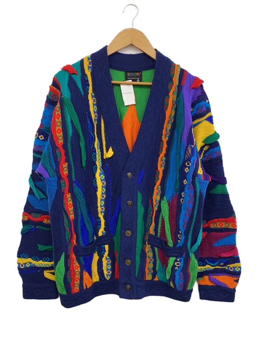 【ブランド】COOGI 【ブランドカナ】クージー 【型番】 【程度】C 【サイズ】L 【メインカラー】ネイビー 【素材・生地】ウール 【キーワード】　　 2026/02/19 セカンドストリート松山中央店【2065】【中古】COOGI◆3Dカーディガン(厚手)/L/ウール ブランド COOGI 型番 カラー ネイビー 柄 総柄 素材・生地 ウール>色・素材について サイズ L>サイズ表示について 実寸（cm） 【ジャケット】 肩幅：/ / 身幅：50 / 着丈：69.5 / 袖丈：/ / ゆき：91.5 【その他】 その他サイズ：/ 商品は　セカンドストリート松山中央店の店頭にて販売しております。商品に関するお問合わせは、お電話(TEL:089-911-2251)にて、問合わせ番号：2320655369375をお伝えください。 配送方法やお支払い方法に関するお問い合わせは、サポートセンターまでご連絡をお願いします。 ※お電話の対応は営業時間内のみとなります。お問い合わせフォームでお問い合わせの際はご注文番号をご記入下さい この商品に関する出品店舗からのコメント 第3、4ボタンに破損あり3D/毛玉有/香水や柔軟剤・防虫剤のような匂い有