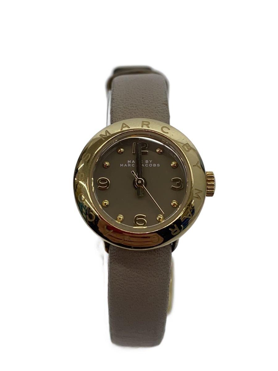 【ブランド】MARC BY MARC JACOBS 【ブランドカナ】マークバイマークジェイコブス 【型番】 【程度】B 【サイズ】 【メインカラー】ブラウン 【素材・生地】レザー 【キーワード】　　 2025/09/25 セカンドストリート呉レクレ店【4905】【中古】MARC BY MARC JACOBS◆クォーツ腕時計/アナログ/レザー ブランド MARC BY MARC JACOBS 型番 カラー ブラウン 柄 素材・生地 レザー>色・素材について サイズ >サイズ表示について 実寸（cm） 【腕時計】 ケース縦：2 / ケース横：2.2 / 文字盤縦：1.4 / 文字盤横：1.4 / ケースの厚さ：0.7 / バンド幅：0.9 / 手首周り：/ 【その他】 その他サイズ：/ 商品は　セカンドストリート呉レクレ店の店頭にて販売しております。商品に関するお問合わせは、お電話(TEL:0823-36-3163)にて、問合わせ番号：2333753276049をお伝えください。 配送方法やお支払い方法に関するお問い合わせは、サポートセンターまでご連絡をお願いします。 ※お電話の対応は営業時間内のみとなります。お問い合わせフォームでお問い合わせの際はご注文番号をご記入下さい