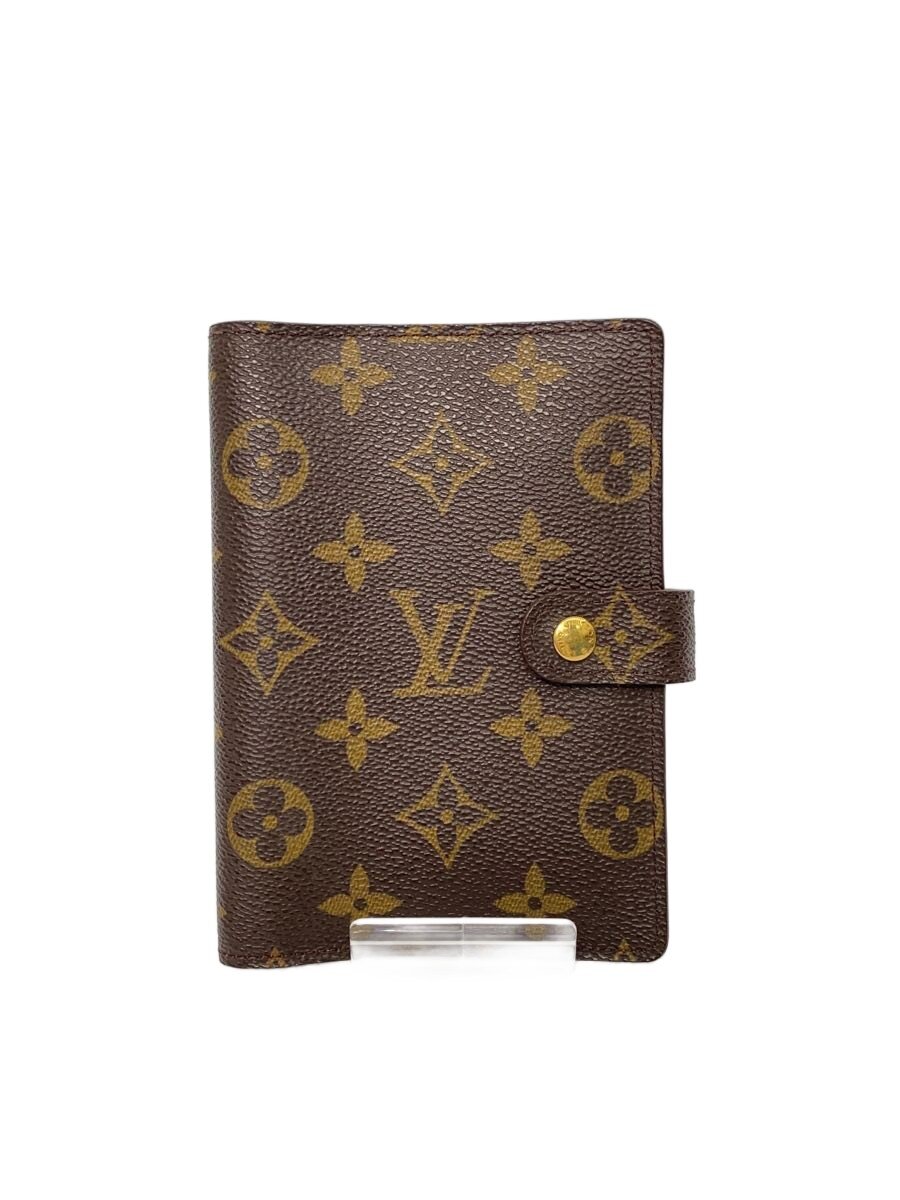 【ブランド】LOUIS VUITTON 【ブランドカナ】ルイヴィトン 【型番】R20005 【程度】B 【サイズ】 【メインカラー】ブラウン 【素材・生地】PVC（ビニール） 【キーワード】　　 2026/02/01 セカンドストリート伊賀小田店【4797】【中古】LOUIS VUITTON◆アジェンダPM_モノグラム・キャンバス/PVC/BRW ブランド LOUIS VUITTON 型番 R20005 カラー ブラウン 柄 素材・生地 PVC（ビニール）>色・素材について サイズ >サイズ表示について 実寸（cm） 【ウォレット】 縦：14.5 / 横：10 / 厚み：1.5 【その他】 その他サイズ：/ 商品は　セカンドストリート伊賀小田店の店頭にて販売しております。商品に関するお問合わせは、お電話(TEL:0595-41-1083)にて、問合わせ番号：2347970576233をお伝えください。 配送方法やお支払い方法に関するお問い合わせは、サポートセンターまでご連絡をお願いします。 ※お電話の対応は営業時間内のみとなります。お問い合わせフォームでお問い合わせの際はご注文番号をご記入下さい この商品に関する出品店舗からのコメント 反りなど多少の使用感がありますが、十分お使いいただけるお品物でございます。店頭にて同時陳列しているため、掲載時と状態が異なる場合がございます。予めご了承ください。その他気になる点がございましたらお気軽にお問い合わせくださいませ。