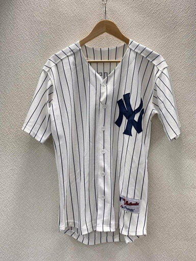 【中古】Majestic◆ニューヨークヤンキース/MANTLE半袖シャツ/S/--/WHT/ストライプ【メンズウェア】 【中古】Majestic◆ニューヨークヤンキース/MANTLE半袖シャツ/S/--/WHT/ストライプ【メンズウェア】
