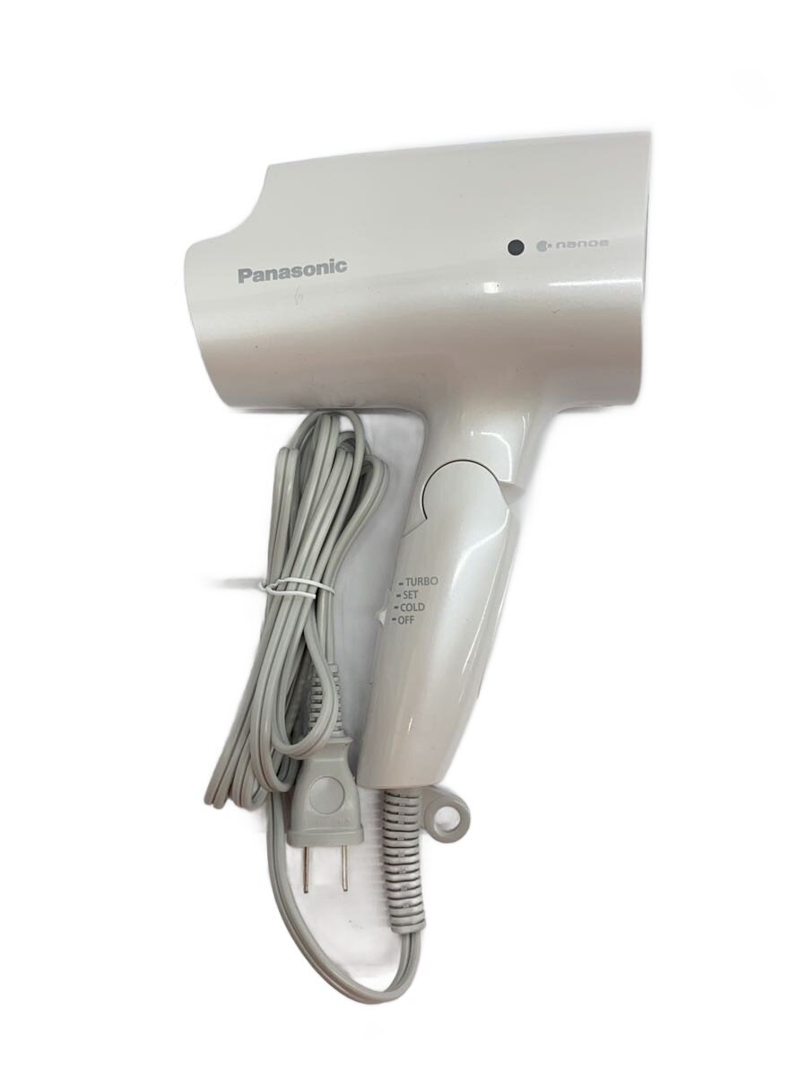 【ブランド】Panasonic 【ブランドカナ】パナソニック 【型番】 【程度】B 【サイズ】 【メインカラー】 【素材・生地】 【キーワード】　　　/ 2026/07/22 セカンドストリート堺美原店【4516】【中古】Panasonic◆ドライヤー・ヘアアイロン ナノケアEH-NA2K-W//【家電・ビジュアル・オーディオ】 ブランド Panasonic 型番 カラー 柄 素材・生地 >色・素材について サイズ >サイズ表示について 実寸（cm） 【生活家電その他】 幅：8 / 高さ：23 / 奥行：14.5 【その他】 その他サイズ：/ 商品は　セカンドストリート堺美原店の店頭にて販売しております。商品に関するお問合わせは、お電話(TEL:072-369-0616)にて、問合わせ番号：2320123377475をお伝えください。 配送方法やお支払い方法に関するお問い合わせは、サポートセンターまでご連絡をお願いします。 ※お電話の対応は営業時間内のみとなります。お問い合わせフォームでお問い合わせの際はご注文番号をご記入下さい
