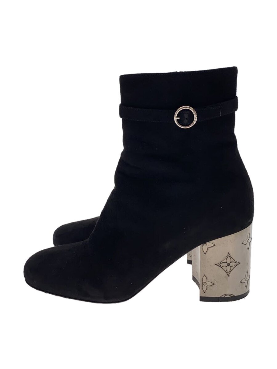 【ブランド】LOUIS VUITTON 【ブランドカナ】ルイヴィトン 【型番】 【程度】B 【サイズ】36　1／2 【メインカラー】ブラック 【素材・生地】スウェード 【キーワード】　　 2024/11/06 セカンドストリート神戸三宮センター街店【3888】【中古】LOUIS VUITTON◆ショートブーツ/36.5/ブラック ブランド LOUIS VUITTON 型番 カラー ブラック 柄 素材・生地 スウェード>色・素材について サイズ 36　1／2>サイズ表示について 実寸（cm） 【ブーツ】 ヒール：7 / 高さ：21.5 / ソール全長：22 【その他】 その他サイズ：/ 商品は　セカンドストリート神戸三宮センター街店の店頭にて販売しております。商品に関するお問合わせは、お電話(TEL:078-334-6390)にて、問合わせ番号：2338880477796をお伝えください。 配送方法やお支払い方法に関するお問い合わせは、サポートセンターまでご連絡をお願いします。 ※お電話の対応は営業時間内のみとなります。お問い合わせフォームでお問い合わせの際はご注文番号をご記入下さい この商品に関する出品店舗からのコメント ソールの減りが見られます。その他、状態に関しましてはダメージ等の少ない一般的な中古品となっております。※こちらの商品は、店頭でも同時に販売していますので、状態に多少の変化が見られる場合がございます。ご了承下さい。何かご不明点などございましたらお気軽に店舗にお問い合わせ下さいませ。