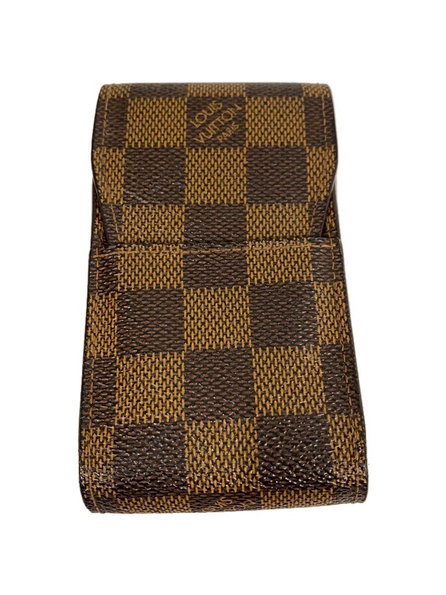 【ブランド】LOUIS VUITTON 【ブランドカナ】ルイヴィトン 【型番】M63024 【程度】D 【サイズ】 【メインカラー】ブラウン 【素材・生地】レザー 【キーワード】　　 2025/01/01 セカンドストリート大津瀬田店【4302】【中古】LOUIS VUITTON◆エテュイ・シガレット_モノグラム・キャンバス_BRW/レザー/BRW ブランド LOUIS VUITTON 型番 M63024 カラー ブラウン 柄 総柄 素材・生地 レザー>色・素材について サイズ >サイズ表示について 実寸（cm） 【ウォレット】 縦：11 / 横：6.5 / 厚み：3 【その他】 その他サイズ：/ 商品は　セカンドストリート大津瀬田店の店頭にて販売しております。商品に関するお問合わせは、お電話(TEL:077-547-6730)にて、問合わせ番号：2343024577805をお伝えください。 配送方法やお支払い方法に関するお問い合わせは、サポートセンターまでご連絡をお願いします。 ※お電話の対応は営業時間内のみとなります。お問い合わせフォームでお問い合わせの際はご注文番号をご記入下さい この商品に関する出品店舗からのコメント イニシャル入りその分お買い求め安くなっております。店頭にて同時販売もしておりますので撮影時から状態が変わってしまう場合もございますので、ご了承ください。また気になる点等ございましたらお気軽にお問い合わせくださいませ。