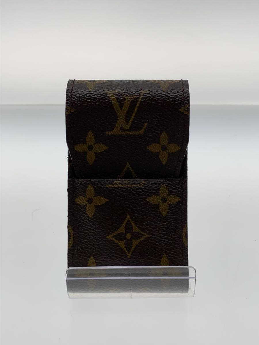 【ブランド】LOUIS VUITTON 【ブランドカナ】ルイヴィトン 【型番】M63024 【程度】B 【サイズ】 【メインカラー】ブラウン 【素材・生地】その他 【キーワード】　　 2024/04/17 セカンドストリート阿久比店【2085】【中古】LOUIS VUITTON◆エテュイ・シガレット_モノグラム・キャンバス_BRW/--/BRW ブランド LOUIS VUITTON 型番 M63024 カラー ブラウン 柄 素材・生地 その他&gt;色・素材について サイズ &gt;サイズ表示について 実寸 【ウォレット】 縦：12 / 横：6.5 / 厚み：2.5 【その他】 その他サイズ：/ 商品は　セカンドストリート阿久比店の店頭にて販売しております。商品に関するお問合わせは、お電話(TEL:0569-49-2180)にて、問合わせ番号：2320851677861をお伝えください。 配送方法やお支払い方法に関するお問い合わせは、サポートセンターまでご連絡をお願いします。 ※お電話の対応は営業時間内のみとなります。お問い合わせフォームでお問い合わせの際はご注文番号をご記入下さい この商品に関する出品店舗からのコメント 中古品ですので多少の使用感はございますが、目立ったダメージ、汚れはございません。