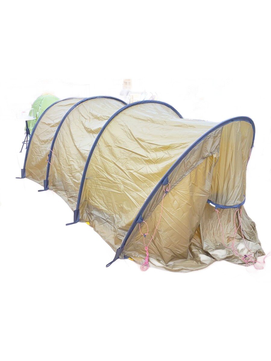 【ブランド】HILLEBERG 【ブランドカナ】ヒルバーグ 【型番】 【程度】B 【カラー】ブラウン 【キーワード】　　　/ 2026/06/15 セカンドストリート横手店 【3713】【中古】HILLEBERG◆テント KERON 3 GT 127700100/ドーム/2~3人用 ブランド HILLEBERG 型番 カラー ブラウン 実寸（cm） 【テント】 幅：508 / 奥行：160 / 高さ：105 / 収納サイズ：長さ：60 / 収納サイズ：高さ：25 / 収納サイズ：奥行：25 【その他】 その他サイズ：/ 商品は　セカンドストリート横手店の店頭にて販売しております。商品に関するお問合わせは、お電話(TEL:0182-35-1733)にて、問合わせ番号：2337134478893をお伝えください。 配送方法やお支払い方法に関するお問い合わせは、サポートセンターまでご連絡をお願いします。 ※お電話の対応は営業時間内のみとなります。お問い合わせフォームでお問い合わせの際はご注文番号をご記入下さい この商品に関する出品店舗からのコメント USED品のため、多少の使用感はございますがご使用には差し支えない程度になります。　店頭での陳列過程により撮影時から変化が生じる場合がございます、詳しい状態やカラー等につきましてはお気軽に販売店舗へお問い合わせくださいませ。