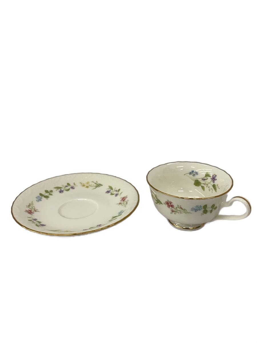 【ブランド】Noritake 【ブランドカナ】ノリタケ 【型番】 【程度】B 【サイズ】 【メインカラー】 【素材・生地】 【キーワード】　　　/ 2026/04/23 セカンドストリート茨島店【1888】【中古】Noritake◆カップ&amp;ソーサー/2点セット/ ブランド Noritake 型番 カラー 柄 素材・生地 >色・素材について サイズ >サイズ表示について 実寸（cm） 【カップ＆ソーサー】 幅：9.8 / 高さ：5.6 / 奥行：9.5 【その他】 その他サイズ：/ 商品は　セカンドストリート茨島店の店頭にて販売しております。商品に関するお問合わせは、お電話(TEL:018-896-7570)にて、問合わせ番号：2318884480473をお伝えください。 配送方法やお支払い方法に関するお問い合わせは、サポートセンターまでご連絡をお願いします。 ※お電話の対応は営業時間内のみとなります。お問い合わせフォームでお問い合わせの際はご注文番号をご記入下さい