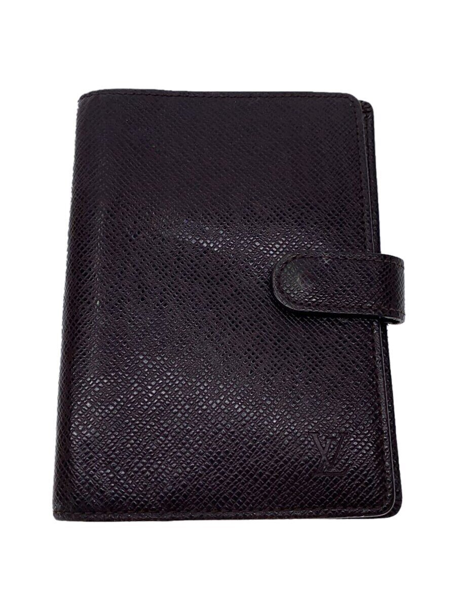 【ブランド】LOUIS VUITTON 【ブランドカナ】ルイヴィトン 【型番】R20222 【程度】C 【サイズ】 【メインカラー】ブラック 【素材・生地】レザー 【キーワード】　　 2025/02/13 セカンドストリートウイングベイ小樽店【2997】【中古】LOUIS VUITTON◆アジェンダMM_タイガ_BLK/レザー/BLK ブランド LOUIS VUITTON 型番 R20222 カラー ブラック 柄 無地 素材・生地 レザー>色・素材について サイズ >サイズ表示について 実寸（cm） 【/】 幅：/ / 高さ：/ / 奥行：/ 【その他】 その他サイズ：縦:14.5横:10.5 商品は　セカンドストリートウイングベイ小樽店の店頭にて販売しております。商品に関するお問合わせは、お電話(TEL:0134-21-1011)にて、問合わせ番号：2329971682120をお伝えください。 配送方法やお支払い方法に関するお問い合わせは、サポートセンターまでご連絡をお願いします。 ※お電話の対応は営業時間内のみとなります。お問い合わせフォームでお問い合わせの際はご注文番号をご記入下さい
