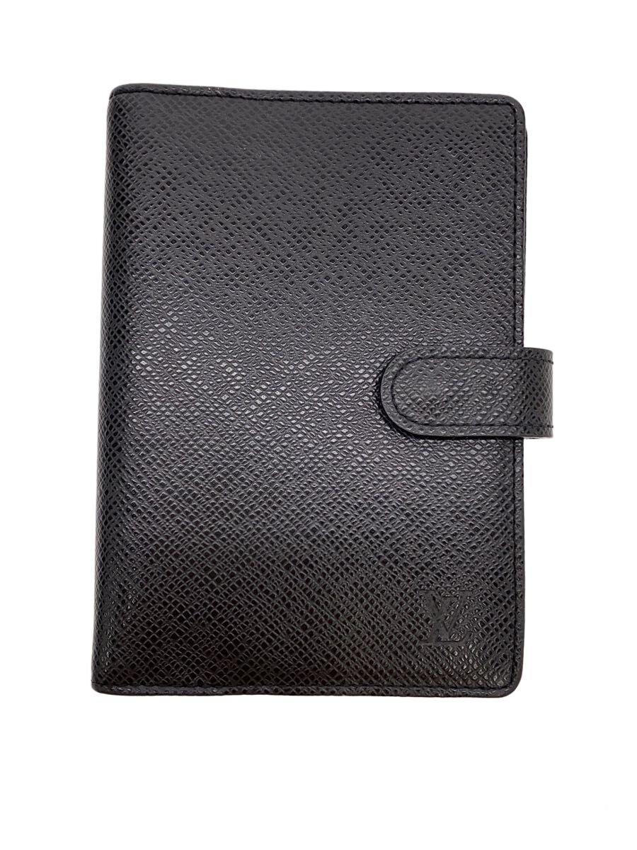 【ブランド】LOUIS VUITTON 【ブランドカナ】ルイヴィトン 【型番】R20426 【程度】B 【サイズ】 【メインカラー】ブラック 【素材・生地】その他 【キーワード】　　 2025/11/19 セカンドストリート甲賀水口店【3494】【中古】LOUIS VUITTON◆アジェンダPM_タイガ/--/BLK ブランド LOUIS VUITTON 型番 R20426 カラー ブラック 柄 無地 素材・生地 その他>色・素材について サイズ >サイズ表示について 実寸（cm） 【ウォレット】 縦：14.5 / 横：11 / 厚み：1.5 【その他】 その他サイズ：/ 商品は　セカンドストリート甲賀水口店の店頭にて販売しております。商品に関するお問合わせは、お電話(TEL:0748-65-2800)にて、問合わせ番号：2334944983845をお伝えください。 配送方法やお支払い方法に関するお問い合わせは、サポートセンターまでご連絡をお願いします。 ※お電話の対応は営業時間内のみとなります。お問い合わせフォームでお問い合わせの際はご注文番号をご記入下さい