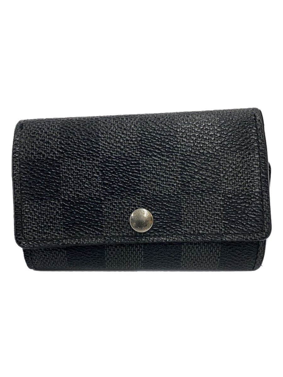 【ブランド】LOUIS VUITTON 【ブランドカナ】ルイヴィトン 【型番】N62662 【程度】C 【サイズ】 【メインカラー】ブラック 【素材・生地】レザー 【キーワード】　　 2025/05/15 セカンドストリート伊丹北店【3984】【中古】LOUIS VUITTON◆LOUIS VUITTON ミュルティクレ6_ダミエ・グラフィット_BLK/レザー/BLK ブランド LOUIS VUITTON 型番 N62662 カラー ブラック 柄 素材・生地 レザー>色・素材について サイズ >サイズ表示について 実寸（cm） 【ウォレット】 縦：7.5 / 横：10 / 厚み：1.5 【その他】 その他サイズ：/ 商品は　セカンドストリート伊丹北店の店頭にて販売しております。商品に関するお問合わせは、お電話(TEL:072-781-9901)にて、問合わせ番号：2339844585328をお伝えください。 配送方法やお支払い方法に関するお問い合わせは、サポートセンターまでご連絡をお願いします。 ※お電話の対応は営業時間内のみとなります。お問い合わせフォームでお問い合わせの際はご注文番号をご記入下さい この商品に関する出品店舗からのコメント 1傷あり2剥がれあり全体的に使用感がございます。店頭でも販売の商品になりますので、撮影時の状態と相違がある場合がございます。ご理解の上御検討下さい。詳しくは店頭まで、お問い合わせくださいませ。