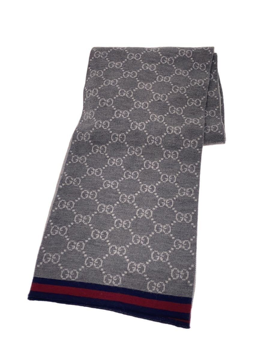 【ブランド】GUCCI 【ブランドカナ】グッチ 【型番】 【程度】B 【サイズ】 【メインカラー】グレー 【素材・生地】ウール 【キーワード】　　 2026/01/20 セカンドストリート綾瀬店【4239】【中古】GUCCI◆マフラー/ウール/GRY ブランド GUCCI 型番 カラー グレー 柄 総柄 素材・生地 ウール>色・素材について サイズ >サイズ表示について 実寸（cm） 【マフラー】 幅：21 / 全長：172 【その他】 その他サイズ：/ 商品は　セカンドストリート綾瀬店の店頭にて販売しております。商品に関するお問合わせは、お電話(TEL:03-5849-6017)にて、問合わせ番号：2342392387580をお伝えください。 配送方法やお支払い方法に関するお問い合わせは、サポートセンターまでご連絡をお願いします。 ※お電話の対応は営業時間内のみとなります。お問い合わせフォームでお問い合わせの際はご注文番号をご記入下さい この商品に関する出品店舗からのコメント 多少の使用感が見受けられますが、まだまだ使用して頂ける商品となっております。また、店頭での販売も行っている為、状態の変化が出る場合がございます 予めご了承下さいませ。その他商品に関してお気になる点がございましたら、お気軽に店舗までお問い合わせくださいませ。