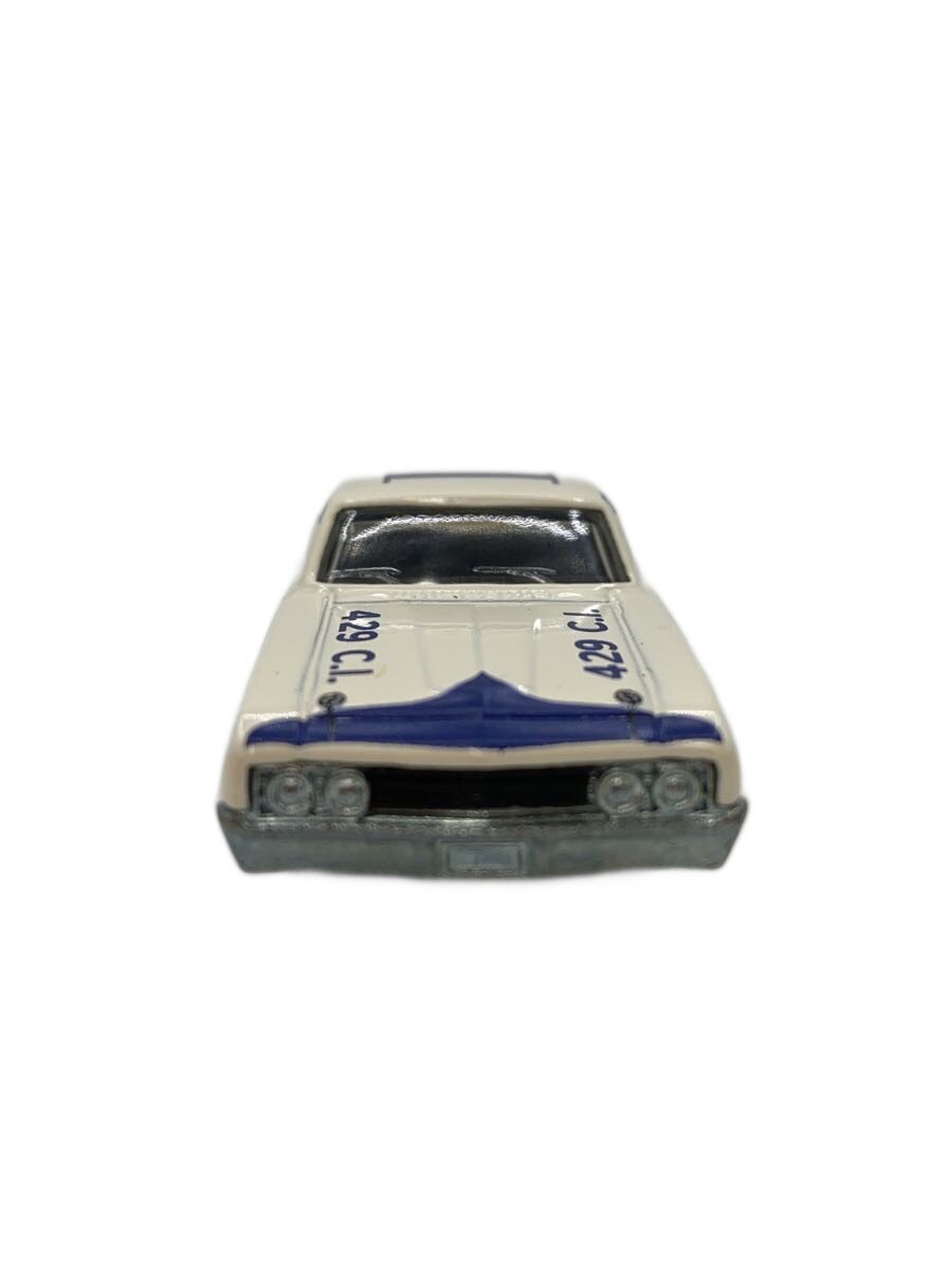 【ブランド】Hot Wheels 【ブランドカナ】ホットウィール 【型番】 【程度】B 【カラー】ホワイト 【キーワード】　　 2025/09/07 セカンドストリート北九州朝日ケ丘店 【4704】【中古】Hot Wheels◆ミニカー/WHT【ホビー】 ブランド Hot Wheels 型番 カラー ホワイト 実寸（cm） 【ミニカー】 幅：7.5 / 高さ：2 / 奥行：2.7 【その他】 その他サイズ：/ 商品は　セカンドストリート北九州朝日ケ丘店の店頭にて販売しております。商品に関するお問合わせは、お電話(TEL:093-562-7012)にて、問合わせ番号：2347041491816をお伝えください。 配送方法やお支払い方法に関するお問い合わせは、サポートセンターまでご連絡をお願いします。 ※お電話の対応は営業時間内のみとなります。お問い合わせフォームでお問い合わせの際はご注文番号をご記入下さい この商品に関する出品店舗からのコメント ford　torino　talladega/11本日は当店の商品をご覧頂き、誠にありがとうございます。目立つダメージなどはなく、使用に差し支えない商品です。※商品には写真では確認しづらいダメージや汚れが目立つ場合がございます。気になる点がございましたら販売店舗までお問い合わせ下さいませ。