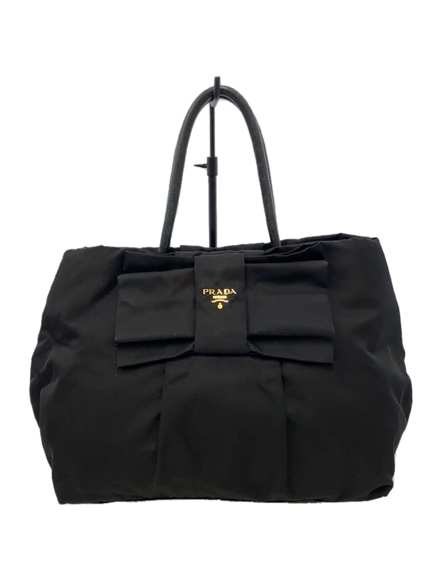【ブランド】PRADA 【ブランドカナ】プラダ 【型番】 【程度】C 【サイズ】 【メインカラー】ブラック 【素材・生地】ナイロン 【キーワード】　　 2025/07/03 セカンドストリート和泉中央店【4039】【中古】PRADA◆リボン_ハンドバッグ/ナイロン/BLK ブランド PRADA 型番 カラー ブラック 柄 無地 素材・生地 ナイロン>色・素材について サイズ >サイズ表示について 実寸（cm） 【バッグ】 マチ：14 / 高さ：23 / 幅：27.5 / 持ち手：32 【その他】 その他サイズ：/ 商品は　セカンドストリート和泉中央店の店頭にて販売しております。商品に関するお問合わせは、お電話(TEL:0725-50-4064)にて、問合わせ番号：2340394494428をお伝えください。 配送方法やお支払い方法に関するお問い合わせは、サポートセンターまでご連絡をお願いします。 ※お電話の対応は営業時間内のみとなります。お問い合わせフォームでお問い合わせの際はご注文番号をご記入下さい この商品に関する出品店舗からのコメント 1劣化あり2汚れあり3汚れあり