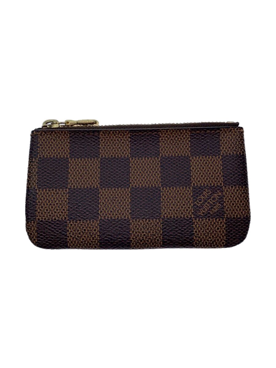 【ブランド】LOUIS VUITTON 【ブランドカナ】ルイヴィトン 【型番】N62658 【程度】B 【サイズ】 【メインカラー】ブラウン 【素材・生地】PVC（ビニール） 【キーワード】　　 2025/08/05 セカンドストリート彦根店【2683】【中古】LOUIS VUITTON◆ポシェット・クレ_ダミエ・エベヌ/PVC/BRW ブランド LOUIS VUITTON 型番 N62658 カラー ブラウン 柄 総柄 素材・生地 PVC（ビニール）>色・素材について サイズ >サイズ表示について 実寸（cm） 【ウォレット】 縦：7 / 横：11.5 / 厚み：0.5 【その他】 その他サイズ：/ 商品は　セカンドストリート彦根店の店頭にて販売しております。商品に関するお問合わせは、お電話(TEL:0749-21-2570)にて、問合わせ番号：2326835494530をお伝えください。 配送方法やお支払い方法に関するお問い合わせは、サポートセンターまでご連絡をお願いします。 ※お電話の対応は営業時間内のみとなります。お問い合わせフォームでお問い合わせの際はご注文番号をご記入下さい