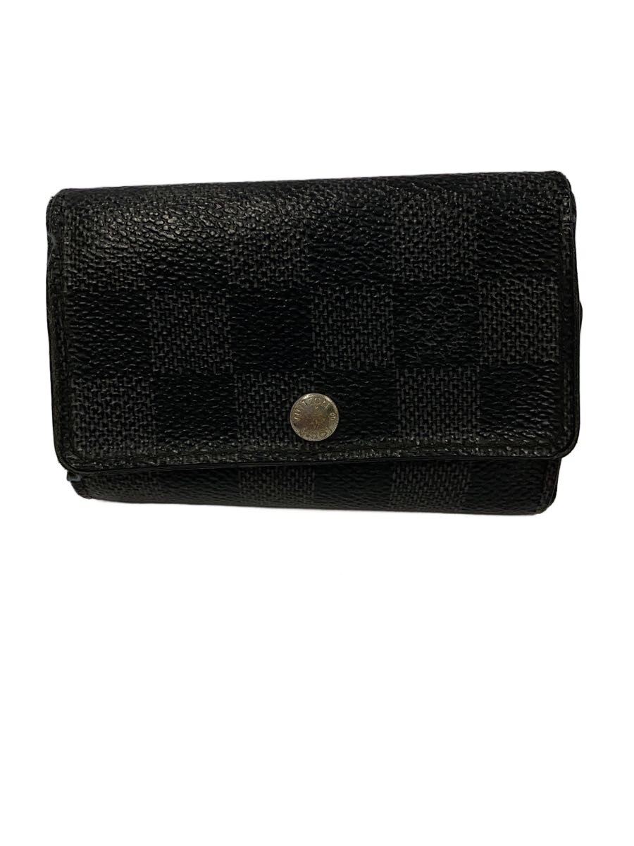 【ブランド】LOUIS VUITTON 【ブランドカナ】ルイヴィトン 【型番】 【程度】B 【サイズ】 【メインカラー】ブラック 【素材・生地】レザー 【キーワード】　　 2026/01/21 セカンドストリート東大阪長田店【3797】【中古】LOUIS VUITTON◆ミュルティクレ 6/ダミエ/キーケース ブランド LOUIS VUITTON 型番 カラー ブラック 柄 素材・生地 レザー>色・素材について サイズ >サイズ表示について 実寸（cm） 【ウォレット】 縦：7 / 横：10 / 厚み：2 【その他】 その他サイズ：/ 商品は　セカンドストリート東大阪長田店の店頭にて販売しております。商品に関するお問合わせは、お電話(TEL:06-6785-1005)にて、問合わせ番号：2337972796807をお伝えください。 配送方法やお支払い方法に関するお問い合わせは、サポートセンターまでご連絡をお願いします。 ※お電話の対応は営業時間内のみとなります。お問い合わせフォームでお問い合わせの際はご注文番号をご記入下さい