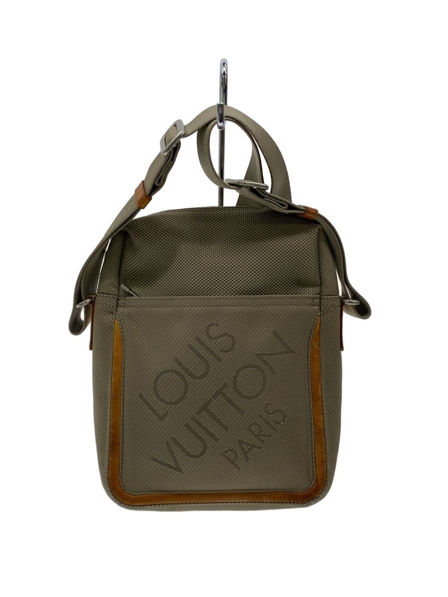 【ブランド】LOUIS VUITTON 【ブランドカナ】ルイヴィトン 【型番】M93040 【程度】B 【サイズ】 【メインカラー】ブラウン 【素材・生地】ナイロン 【キーワード】　　 2026/01/22 セカンドストリート筑紫野インター店【4030】【中古】LOUIS VUITTON◆シタダン_ダミエ・ジェアン/ナイロン/BRW【バッグ】 ブランド LOUIS VUITTON 型番 M93040 カラー ブラウン 柄 素材・生地 ナイロン>色・素材について サイズ >サイズ表示について 実寸（cm） 【バッグ】 マチ：7.5 / 高さ：25 / 幅：19 / 持ち手：/ 【その他】 その他サイズ：/ 商品は　セカンドストリート筑紫野インター店の店頭にて販売しております。商品に関するお問合わせは、お電話(TEL:092-918-6700)にて、問合わせ番号：2340304097411をお伝えください。 配送方法やお支払い方法に関するお問い合わせは、サポートセンターまでご連絡をお願いします。 ※お電話の対応は営業時間内のみとなります。お問い合わせフォームでお問い合わせの際はご注文番号をご記入下さい この商品に関する出品店舗からのコメント 使用によるダメージ等があるお品物です。※お品物には写真では確認しづらいダメージや汚れがある場合がございます。気になる点がございましたら販売店舗までお問い合わせくださいませ。