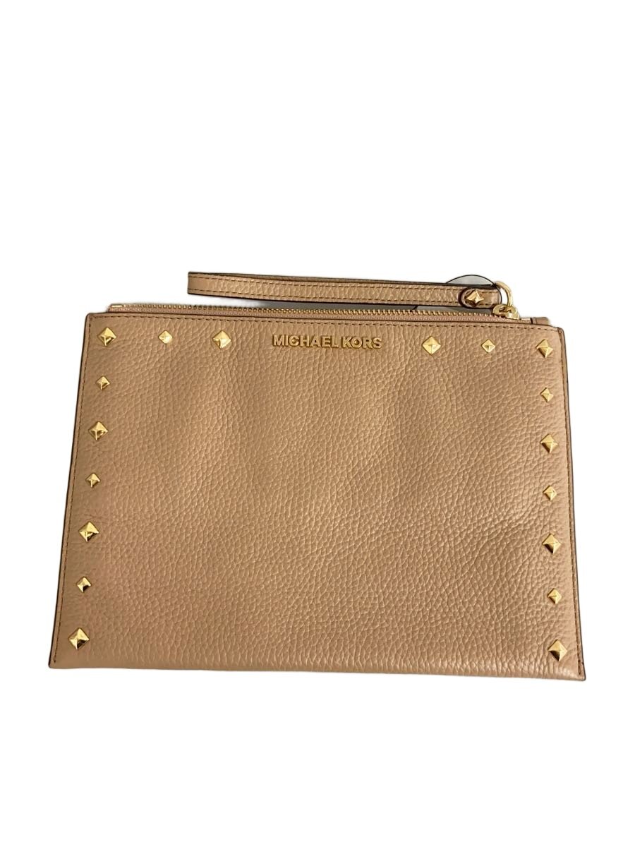 【ブランド】MICHAEL KORS 【ブランドカナ】マイケルコース 【型番】 【程度】B 【サイズ】 【メインカラー】ベージュ 【素材・生地】レザー 【キーワード】　　 2025/10/11 セカンドストリート春日桜ケ丘店【4215】【中古】MICHAEL KORS◆クラッチバッグ/ポーチ/レザー ブランド MICHAEL KORS 型番 カラー ベージュ 柄 素材・生地 レザー>色・素材について サイズ >サイズ表示について 実寸（cm） 【バッグ】 マチ：/ / 高さ：17 / 幅：24 / 持ち手：/ 【その他】 その他サイズ：/ 商品は　セカンドストリート春日桜ケ丘店の店頭にて販売しております。商品に関するお問合わせは、お電話(TEL:092-915-7015)にて、問合わせ番号：2342155097565をお伝えください。 配送方法やお支払い方法に関するお問い合わせは、サポートセンターまでご連絡をお願いします。 ※お電話の対応は営業時間内のみとなります。お問い合わせフォームでお問い合わせの際はご注文番号をご記入下さい