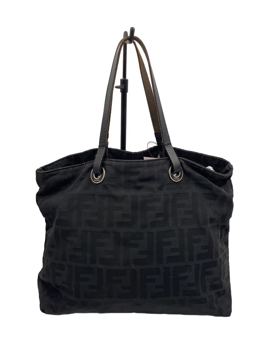 【ブランド】FENDI 【ブランドカナ】フェンディ 【型番】 【程度】C 【サイズ】 【メインカラー】ブラック 【素材・生地】キャンバス 【キーワード】　　　/ 2026/08/16 セカンドストリート代官山店【4025】【中古】FENDI◆ハンドバッグ/キャンバス/ブラック ブランド FENDI 型番 カラー ブラック 柄 素材・生地 キャンバス>色・素材について サイズ >サイズ表示について 実寸（cm） 【バッグ】 マチ：/ / 高さ：20 / 幅：25 / 持ち手：30 【その他】 その他サイズ：/ 商品は　セカンドストリート代官山店の店頭にて販売しております。商品に関するお問合わせは、お電話(TEL:03-5784-1950)にて、問合わせ番号：2320163898718をお伝えください。 配送方法やお支払い方法に関するお問い合わせは、サポートセンターまでご連絡をお願いします。 ※お電話の対応は営業時間内のみとなります。お問い合わせフォームでお問い合わせの際はご注文番号をご記入下さい この商品に関する出品店舗からのコメント ■C側面の汚れ、表面の若干のべた付きがございます。あくまで中古品ですのでご理解の上ご検討をお願い致します。また店頭でも同時販売を行っている為、商品説明に記載の無い汚れやダメージが生じる場合がございます。商品につきましてのご質問等御座いましたらお気軽に当店までお問い合わせくださいませ。