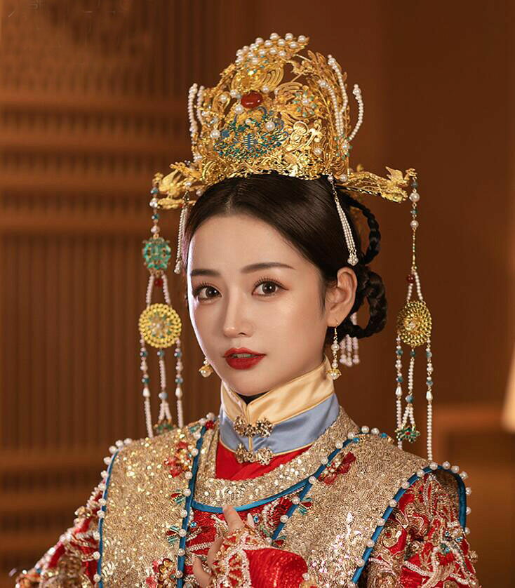 純の洋服屋さんの漢服用 王冠 中華 ウエディング 髪飾りセット 中国風 古代結婚式 花嫁用 ヘアアクセサリー 中国時代劇 皇后 貴妃 お姫様 変身 仮装 コスチューム 豪華 宝冠 皇冠 鳳冠 クラウン 鳳凰 かんざし 華流 京劇 舞台劇 花魁 道具 ハロウィン コスプレグッズ 合金｜アングル3