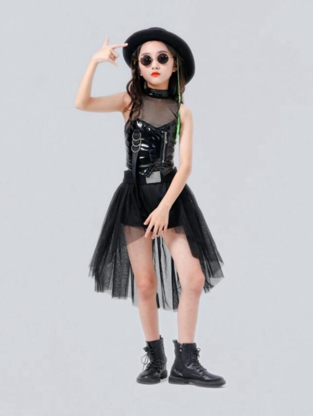 子供ダンス衣装 女の子 HIPHOP JAZZ ストリートダンス 衣装 ヒップホップ ダンスウエア 黒 フェイクレザー ハイネック メッシュ チュール切替 ノースリーブベスト 長袖トップス チュチュ付きショートパンツ おしゃれ クール系 キッズ 舞台 演出衣装 110 120 130 140 150 160 3