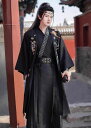メンズ 漢服 中華コスプレ衣装 6点セット 黒 暗黒系 おしゃれ 交差襟 中国古代服 チャイナ服 エスニック刺しゅう ロング丈羽織カバー付き ベルト 袖カバー 豪華フルセット 唐 宋 中華時代劇 コスチューム 侠客 武術 カンフー 華流 舞台衣裳 ステージ衣裳 S M L XL 2XL 3XL
