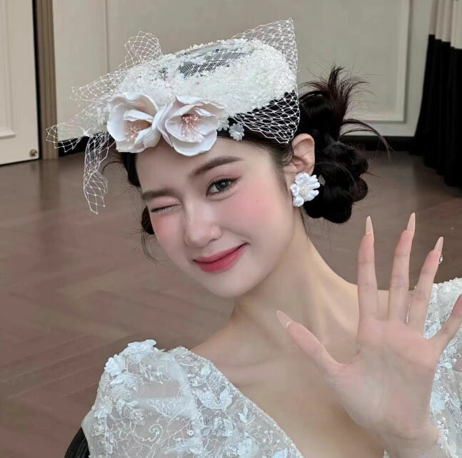 ウエディング ヘッドドレス お花付き ネット トークハット トーク帽 カクテル帽 カクテルハット 大人 結婚式 披露宴 花嫁 フォマール 礼装帽子 ウエディング 小物 エレガント ヴィンテージ系 パーティー お呼ばれ 二次会 撮影フォト 前撮り 冠婚葬祭 カクテルハット