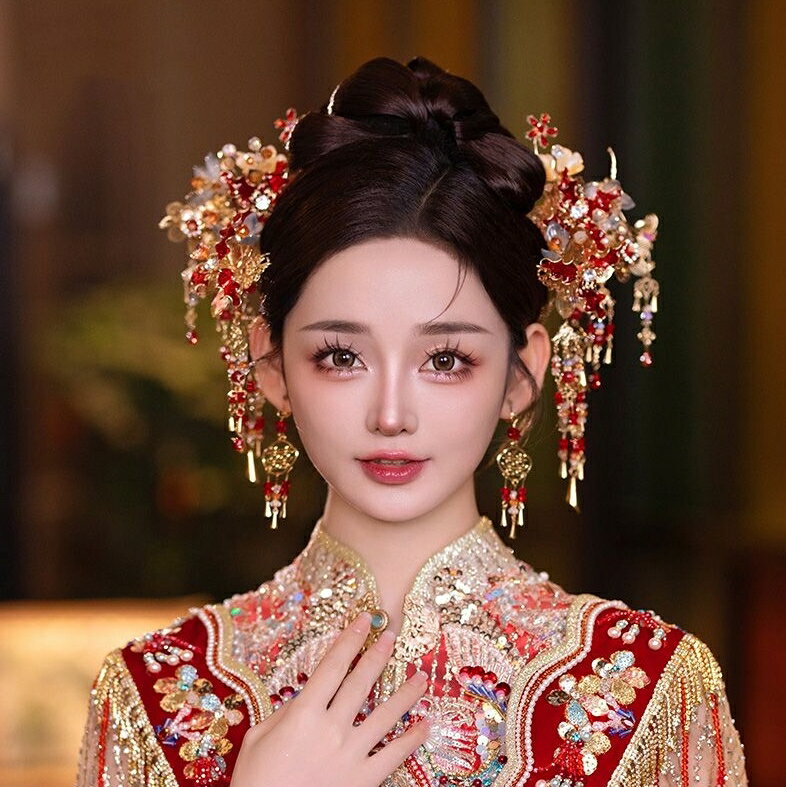 中華風髪飾セット 中華古典 古代 女性用 ヘアアクセサリー ヘッドドレス 漢服 チャイナ服用 漢唐古典 髪飾 華流 コスプレグッズ 花モチーフ 赤系 ゆれゆれ チェーン付きの簪 かんざし 中華結婚式 花嫁用 ヘッドアクセサリー チャイナ風 舞台 演出 撮影 道具