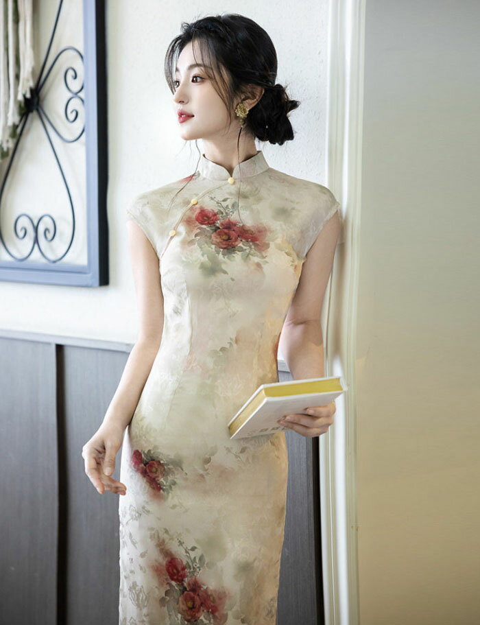 Rakuten - チャイナドレス キャップ・スリーブ ロング丈 ミモレ丈 ベージュ系 大人 チャイナ ドレス レディース お花 薔薇 プリント エレガント チャイナ ドレス チーパオ さっぱり 上品 美シルエット 改良 チャイナ服 中華ドレス 中華古典 パーティー 演奏 吹奏 ドレス S M L XL 2XL