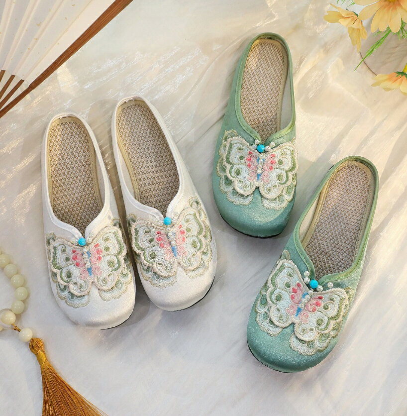 Rakuten - スリッパ チャイナ靴 ぺたんこ 大きい蝶 刺繍 レディース エスニック チャイナシューズ サンダル ローヒール パンプス 婦人靴 手作り 布地 チャイナシューズ 柔らかな 中華コスプレシューズ 大人 唐装 漢服 チャイナドレス用 コスプレ靴 グリーン ホワイト 22.5～25.5