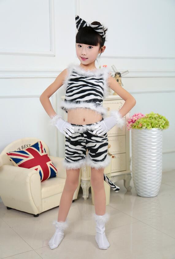 子供ダンス衣装 猫ちゃん 虎 コスチューム 可愛い おねこ トラ レオパード 動物 着ぐるみ 仮装 ハロウィン コスプレ衣装 女の子 演出服 ステージ衣装 ふわふわ もこもこ トップス ショートパンツ 手袋 耳カチューシャ 尻尾 セット 学園祭 イベント 発表会 公演 ダンス衣装 junchan-10009359 純の洋服屋さん サンプル画像2