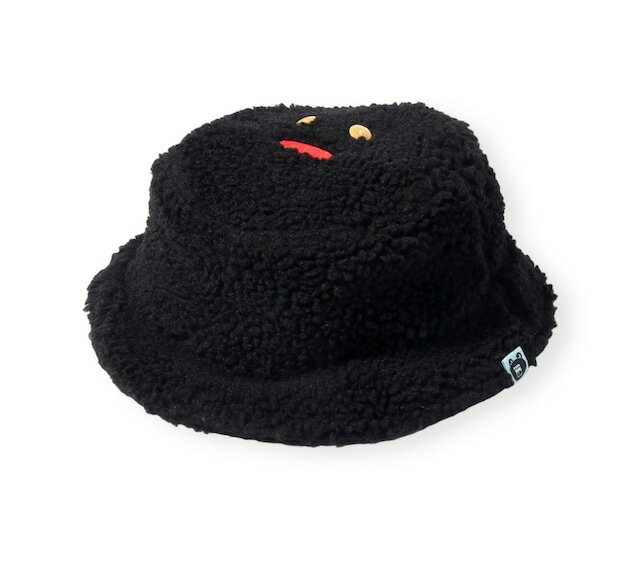 【PUNK DRUNKERS】パンクドランカーズもころうHAT （black）バケットハット もこもこHATのてっぺんに「もころう」さんを刺繍 もこもこHATのてっぺんに「もころう」さんを刺繍しました。被った時に後ろ側から見える「もころう」さんの顔がとても可愛いです。サイズ (約)■頭まわりMサイズ：57cmLサイズ：60cm素材：ポリエステル100％ 5