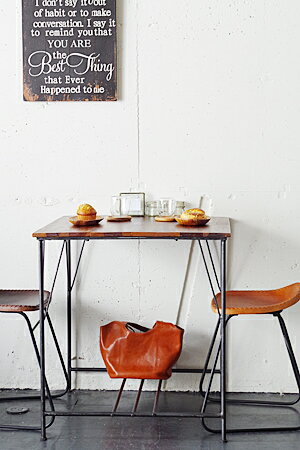 【カフェ コーヒー テーブル 家具 ディスプレイ 什器 アンティーク風 アンティーク調】アイアンウッドカフェテーブル