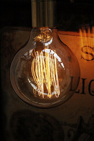 【電球 エジソン球 E26 おしゃれ レトロ 省エネ アンティーク調 アンティーク風】トーマス電球 タイプG Mサイズ