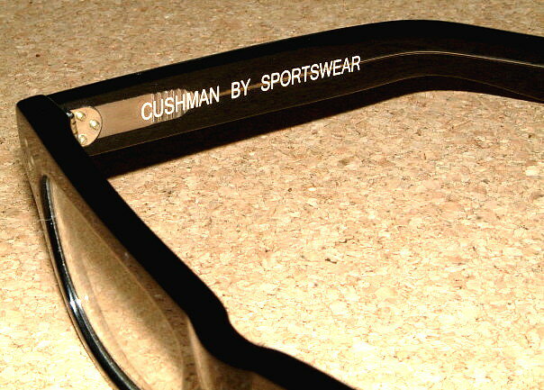CUSHMAN/クッシュマン国内ハンドメイド生産!rdquo;ウェリントンタイプrdquo;サングラス≪BLACKFRAMEWELLINGTON≫(ブラックフレームtimes;クリアレンズ)rdquo;プリント入りセリート&ソフトケースrdquo;付属アイウェアビンテージバイカーホットロッドメガネ眼鏡