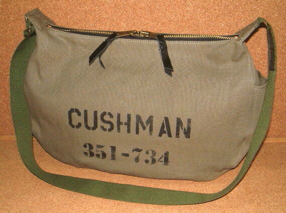 楽天JUNK HOUSE WEST【CUSHMAN クッシュマン】 1940代 ビンテージ ヘビー オックスフォード 生地 肉厚 コットンダック生地 ステンシル プリント 大型 メッセンジャーバッグ （OLIVE/オリーブ） ボディバッグ ショルダーバッグ カバン かばん 鞄 キャンバス生地 帆布生地 緑 ミリタリー バイカー