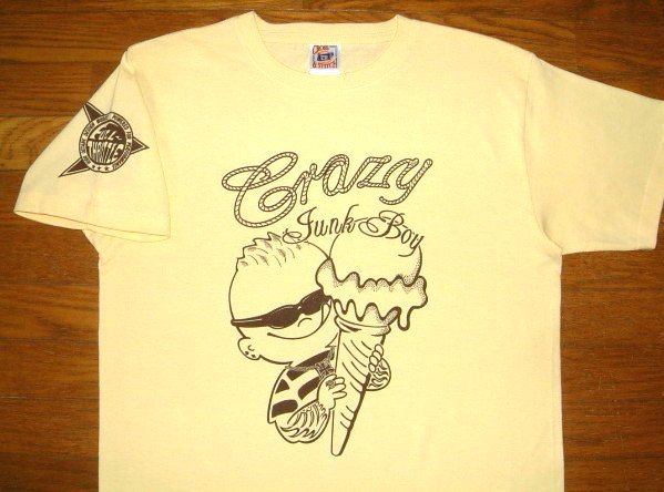 【PONY EXPRESS ポニーエクスプレス】＆【FULL THROTTLE フルスロットル】 ヘビーオンス コットン生地 キャラクター デザイン 半袖 Tシャツ ≪CRAZY JUNKBOY ”Type-3”≫ (イエロー×ブラウン) 黄 茶 ホットロッド バイカー ピンストライプ ムーンアイズ チップスカンパニー