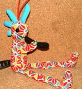 【R4T】 【KOKOPELLI ココペリ】 【LOCOPELLI ロコペリ】 ネイティブアメリカンの精霊 笛を吹きながら幸せを運んでくる インディアンの妖精 幸運のお守り 日本伝統模様 和柄 麻の葉模様 ぬいぐるみ ストラップ 「全長約17cm」(レッド) 赤 人形 カチナ カチーナ ホピ族 HOPI族(2)