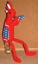 【R4T】 【KOKOPELLI ココペリ】 【LOCOPELLI ロコペリ】 ネイティブアメリカンの精霊 笛を吹きながら幸せを運んでくる インディアンの妖精 幸運のお守り アメリカンフラッグ柄 アメリカ国旗柄 星条旗柄 ぬいぐるみ ドール 「全長約34cm」 (レッド) 赤 人形 カチナ カチーナ