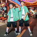 ★商品詳細 注目キーワード： 原宿ストリート系、K-POPのカッコいいヒップホップダンスファッション ダンスのチーム衣装としてや普段着にもおすすめです 豊富なサイズでチームで揃えやすいです 高品質☆格安ダンス衣装ならキッズダンス衣装専門店JFYにお任せ！ セット内容： シャツ +パンツ （付属品なし） 素材：ポリエステル・その他 モデル情報 男の子：身長143 体重30 試着サイズ150 女の子：身長135 体重25 試着サイズ140 110-対応身長100-110cm　体重15-17kg 120-対応身長110-120cm　体重17-22kg 130-対応身長120-130cm　体重22-27kg 140-対応身長130-140cm　体重27-32kg 150-対応身長140-150cm　体重32-37kg 160-対応身長150-160cm　体重37-42kg 170-対応身長160-165cm　体重42-50kg 180-対応身長165-175cm　体重50-55kg サイズは2-4cm誤差があります、予めご了承してください。 送料： ★沖縄など離島地域送料追加1500円 注意事項： ★モニターの環境によって、実物と色見が多少異なる場合がございますのでご了承下さい。 ★大変恐れ入りますがご注文後に商品が品切れとなってしまった際には、 メールもしくは電話にてご連絡いたします。