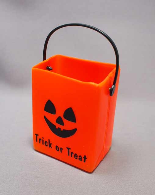 角型パンプキンケース　ハロウィン　容器　パーティ　ギフト