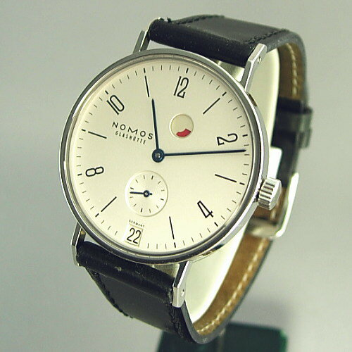 【ノモス正規販売店】【選べる5年延長保証】【36回無金利ローンOK】NOMOS　タンジェント デイト　35mm　デイト　パワーリザーブ　レッド　赤　TANGENTE 35 DATE Power Reserve　正規輸入品　TN1D1W2RD