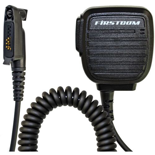 特長 ●高耐久、長寿命の業務仕様スピーカーマイクロホンです。 ●別売オプションのイヤホン(φ3.5mm)と組み合わせることで、さらに使いやすくなります。 ●IP67相当の防塵防水機能を搭載しているので、雨や埃の多い現場でも活躍します。 ●前モデルからコイルコードが約7cm長くなり、より柔軟性がアップして取り回しがし易くなりました。 仕様 ●品名：防水スピーカーマイク(トランシーバー専用) ●適合機種：GDB3500、GDB4500、GDB4800、GDR3500、GDR4200、GDR4800、GL2000、GL2500R、MIT7000 ●ケーブル長(mm)：約550(接続プラグ部の根元からマイク部の根元まで) ●イヤホンジャックサイズ(mm)：φ3.5 ●防塵防水：IP67相当 質量・質量単位 ●119.0g 注意事項 ●断線や破損の原因となりますので、ケーブルを強く引っ張ったり、可動部分を過大な力で操作しないでください。 【メーカー名】（株）エフ・アール・シー 【メーカー品番】FPG-28MM