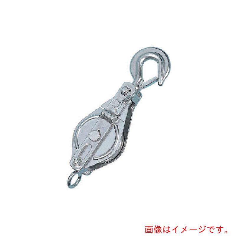 特長 ●側板が開くのでロープの途中からでも装着できます。 用途 ●ロープを通し、荷物等の吊り上げや引っ張り作業。 仕様 ●基本使用荷重(t)：1 ●最大使用ロープ径(mm)：12 ●車数：1 ●車径(mm)：100 ●頭部形状：フック型 ●使用荷重(ton)：1 ●タイプ：フック型 ●ベケット付 材質 ●ステンレス製。 質量・質量単位 ●2.6kg 注意事項 ●使用荷重は動滑車としての値です。定滑車としてご使用の場合は半分になります。 【メーカー名】（株）スリーエッチ 【メーカー品番】100X1SS