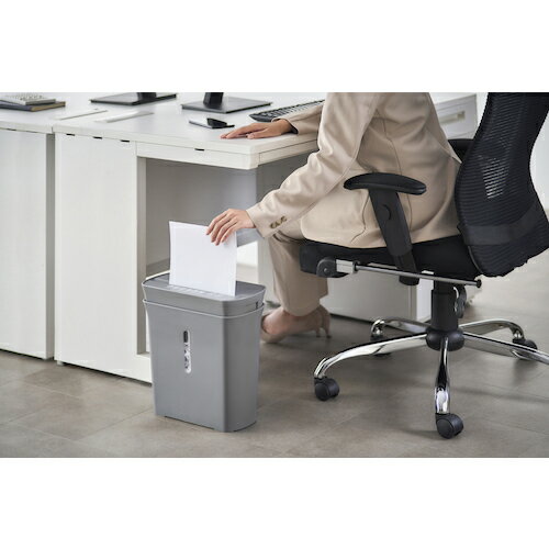 アイリスオーヤマ　IRIS　102865　パーソナルシュレッダー　グレー　【品番：PS-A8C-H】